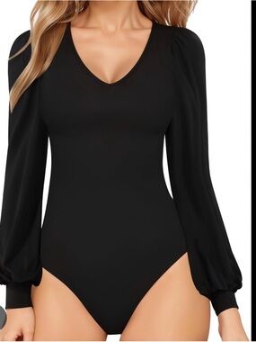 Fashion Nova Black V-Neck Puff Sleeve Bodysuit